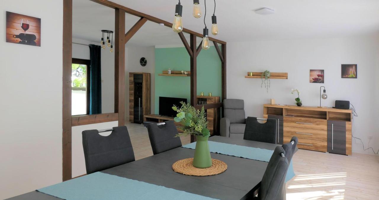 Ferienhaus Blick Zur Ahr 안트와일러 외부 사진